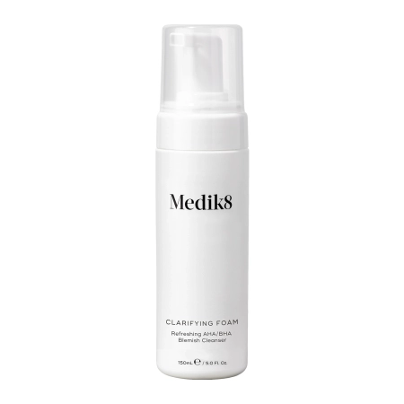 Medik8 - Clarifying Foam - Refreshing AHA/BHA - Blemish Cleanser - Spumă de curățare cu acizi - 150ml