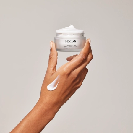 Medik8 - Total Moisture Daily Facial Cream - Cremă de față cu hidratare intensă - 50ml 