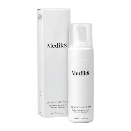 Medik8 - Clarifying Foam - Refreshing AHA/BHA - Blemish Cleanser - Spumă de curățare cu acizi - 150ml