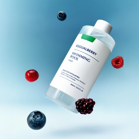 EQQUALBERRY - Swimming Pool Daily Facial Toner - Toner hidratant și exfoliant pentru față - 300 ml