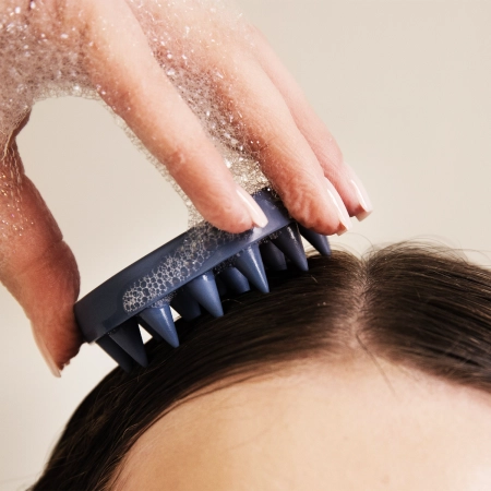 Cosibella Accessories – Masator din silicon pentru scalp normal