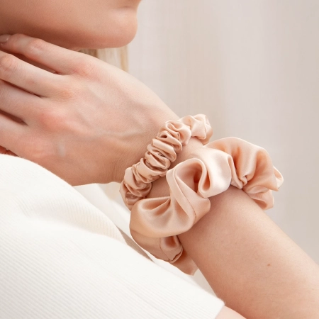 Cosibella Accessories – Set de elastice de păr din mătase – Peachy Pink