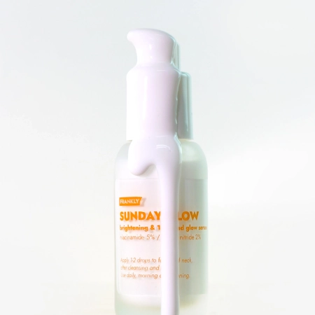 Frankly - Sunday Glow Instant Radiance & Glow Serum - Ser iluminator pentru față - 37ml