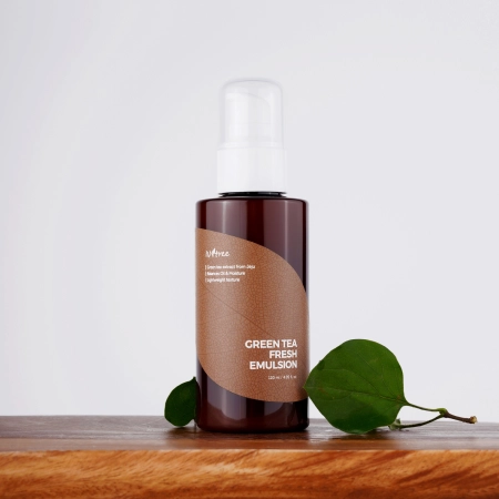 Isntree - Green Tea Fresh Emulsion - Emulsie Revigorantă cu Ceai Verde - 120ml