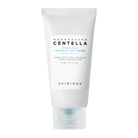 SKIN1004 - Madagascar Centella Hyalu-Cica Water-Fit Sun Serum SPF50+ PA++++ - Cremă hidratantă de protecție solară - 15 ml