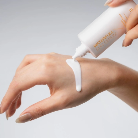 FAU - Skin Solution Waterfull Sun Serum SPF50+ PA++++ - Ser hidratant cu filtru solar - 50 ml