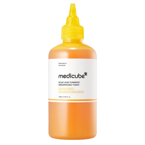 Medicube - Kojic Acid Turmeric Resurfacing Toner - Toner iluminator pentru față - 250 ml